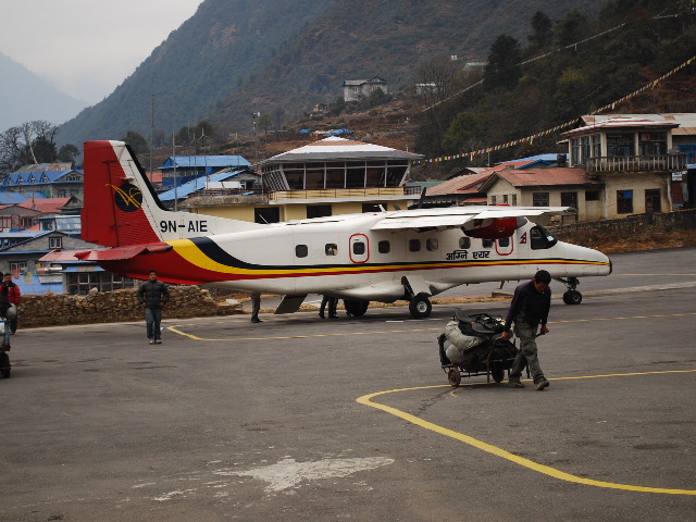 Avionnette  news 12  Nepal invisible